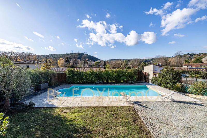 Maison - 170 m² - 6 pièces