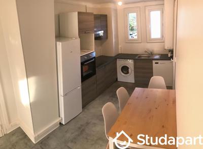 Chambre - 12 m² - 1 pièce