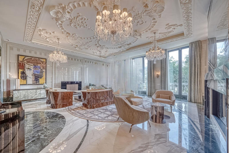 Appartement - 572 m² - 8 pièces