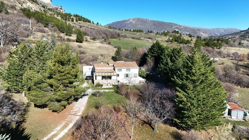 Maison de campagne - 210 m² - 8 pièces