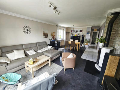 Maison - 183 m² - 10 pièces