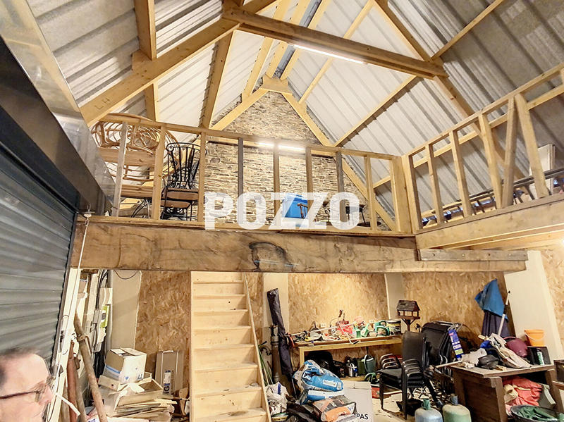 Maison - 223 m² - 6 pièces