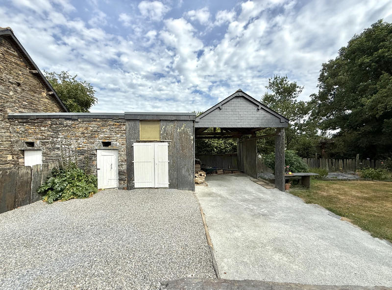 Maison - 144 m² - 8 pièces