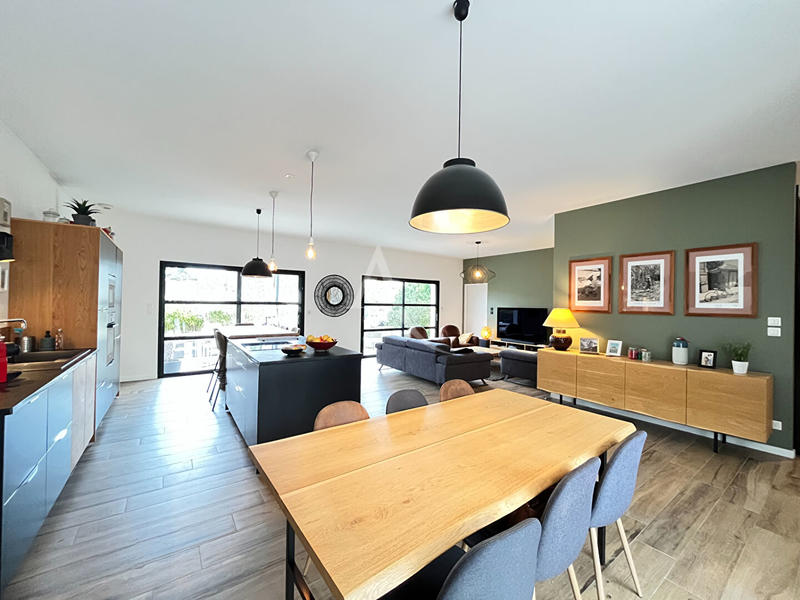 Maison - 132 m² - 4 pièces