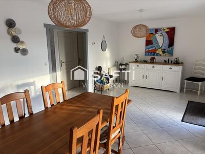 Maison - 90 m² - 5 pièces
