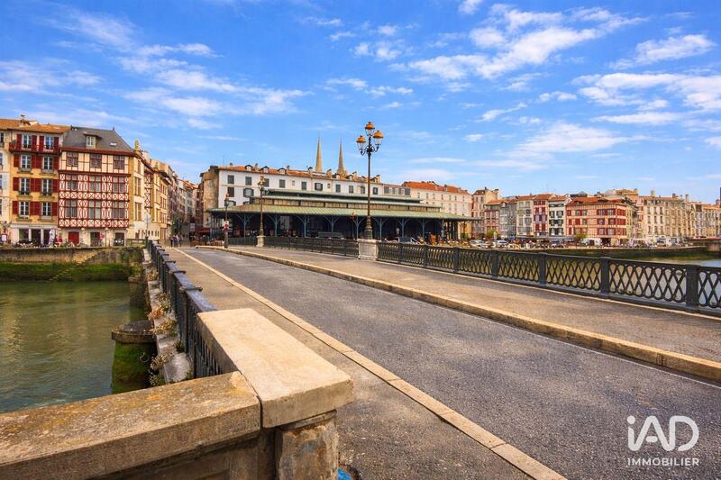 Local commercial - 124 m²