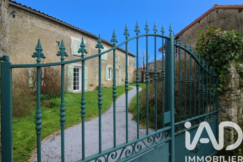 Maison - 185 m² - 5 pièces