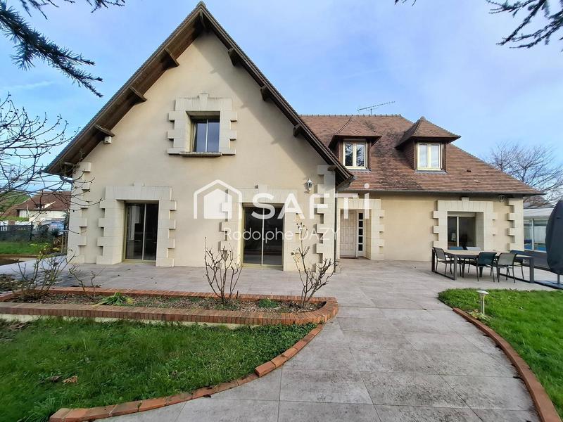 Villa - 203 m² - 7 pièces