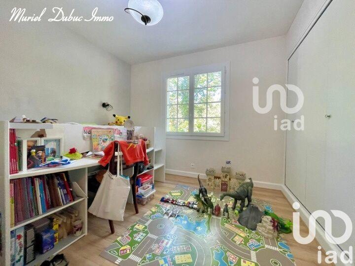 Maison - 201 m² - 5 pièces