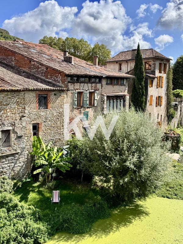 Maison - 205 m² - 6 pièces