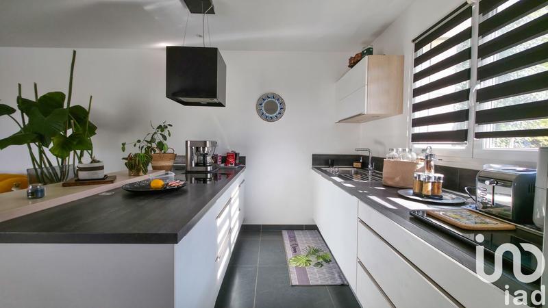 Maison - 98 m² - 5 pièces