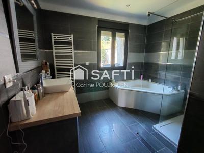 Maison - 160 m² - 6 pièces