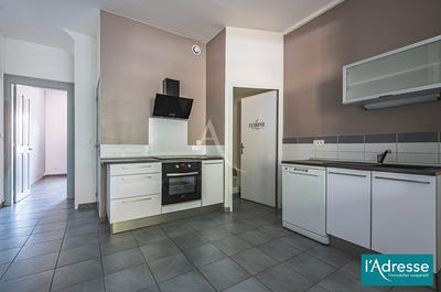 Appartement - 87 m² - 5 pièces