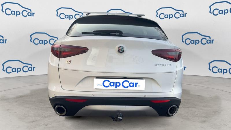 Alfa Romeo Stelvio 2.2 Jtd 210 Q4 Bva8