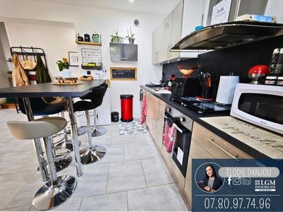 Maison - 85 m² - 4 pièces