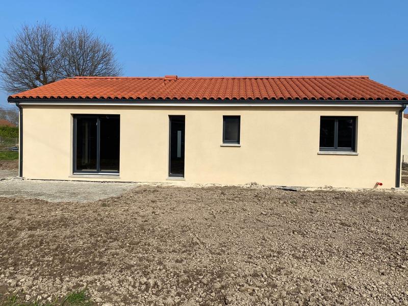 Maison - 94 m² - 5 pièces