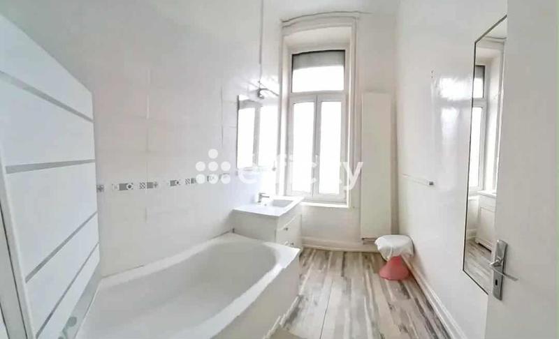 Maison - 143 m² - 7 pièces