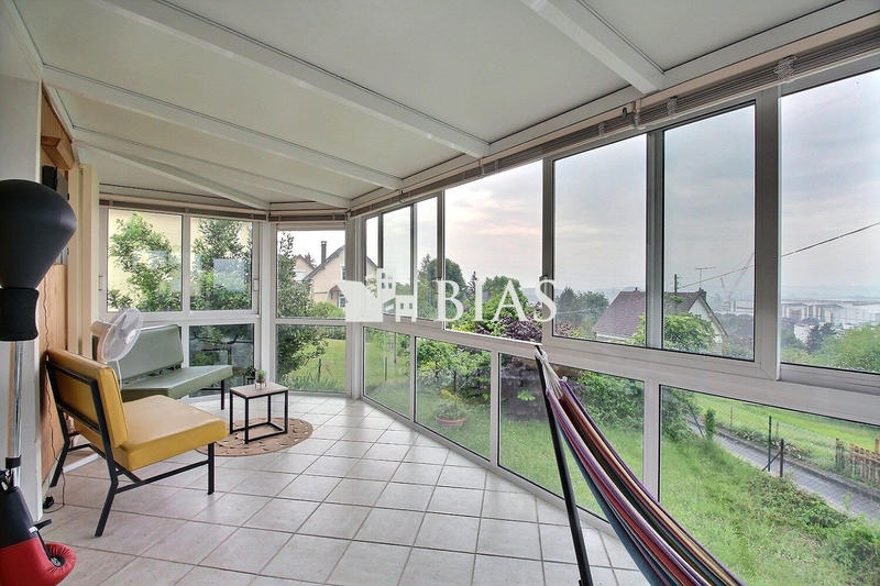 Maison - 92 m² - 5 pièces