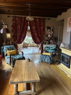 Maison traditionnelle - 180 m² - 6 pièces