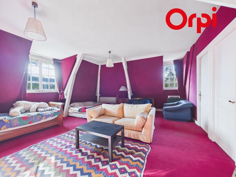 Maison - 380 m² - 13 pièces