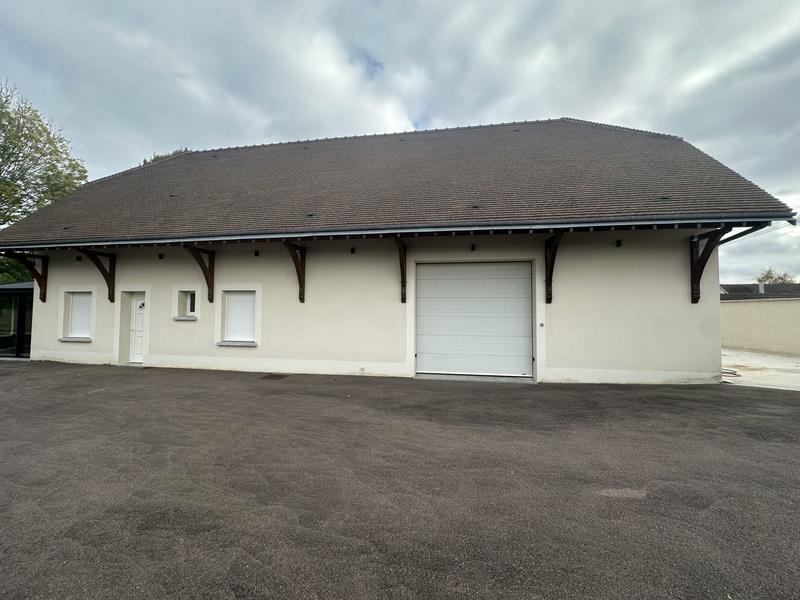 Maison - 450 m² - 15 pièces