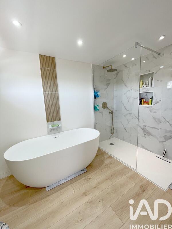 Maison - 101 m² - 4 pièces