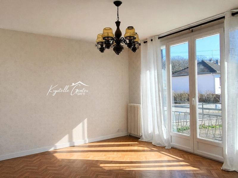 Maison - 64 m² - 4 pièces