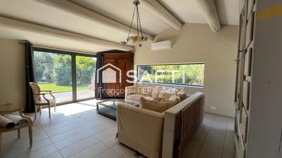 Villa - 180 m² - 6 pièces