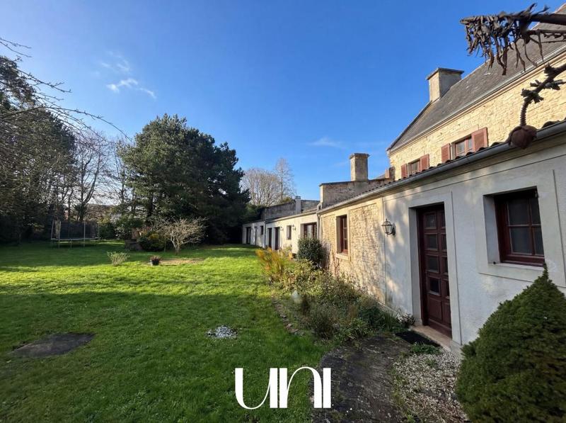 Maison - 292 m² - 11 pièces