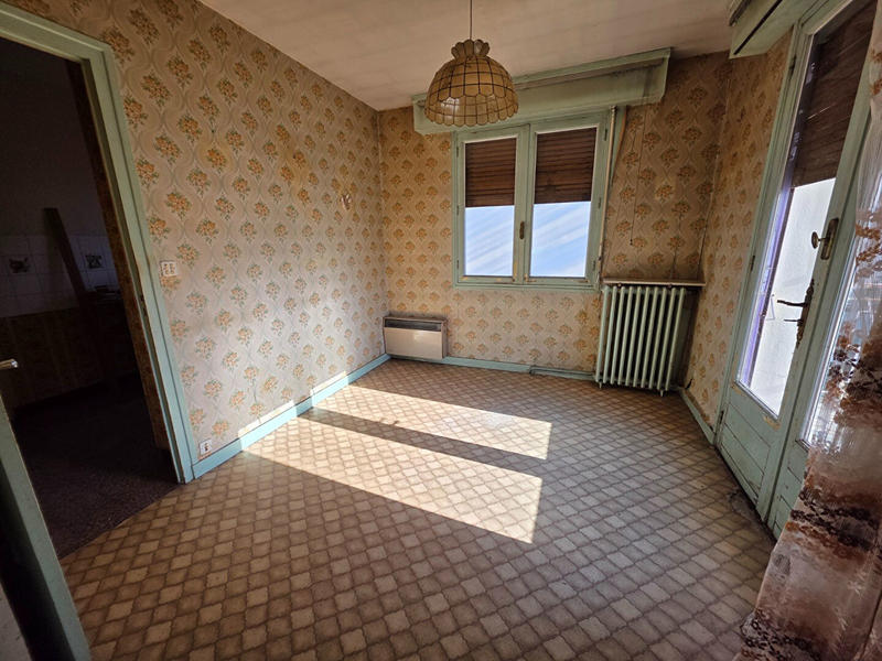 Maison - 104 m² - 8 pièces