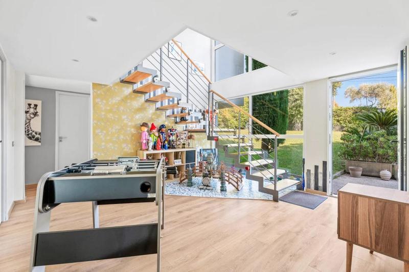 Villa - 185 m² - 7 pièces