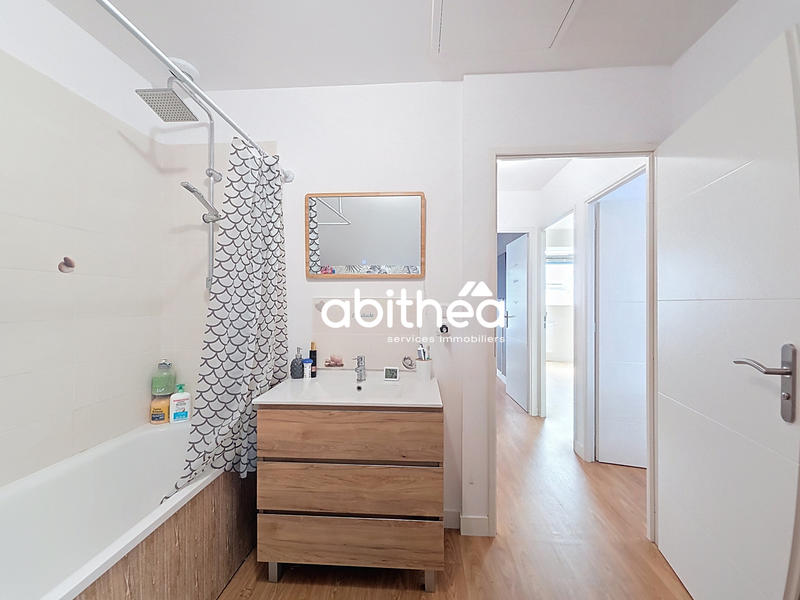 Maison - 82 m² - 4 pièces