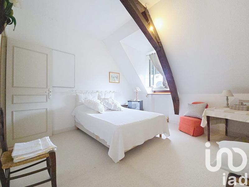 Maison - 219 m² - 7 pièces