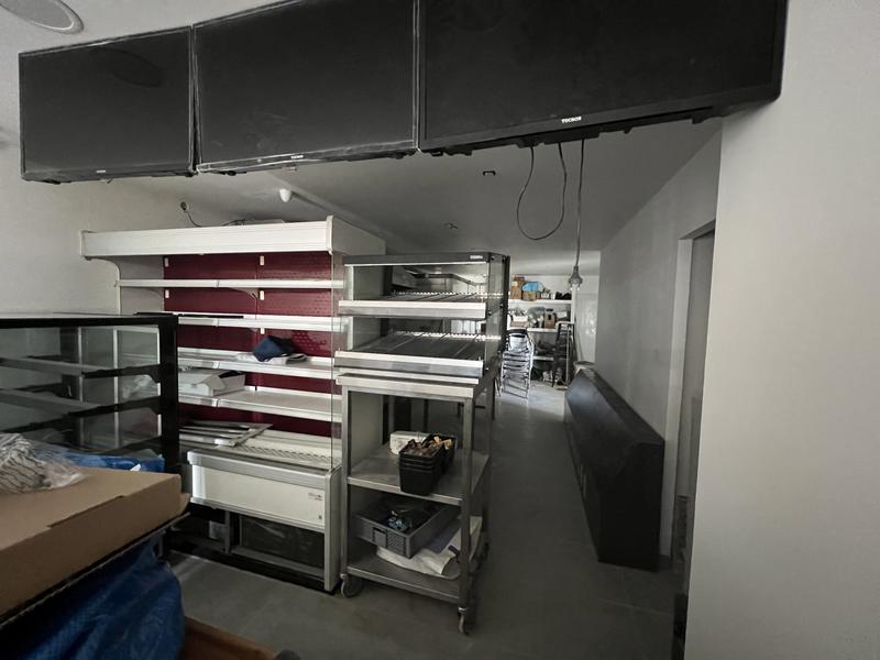 Local commercial - 90 m² - 1 pièce