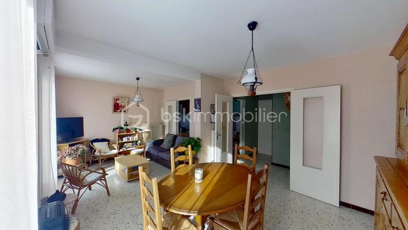 Maison - 99 m² - 5 pièces