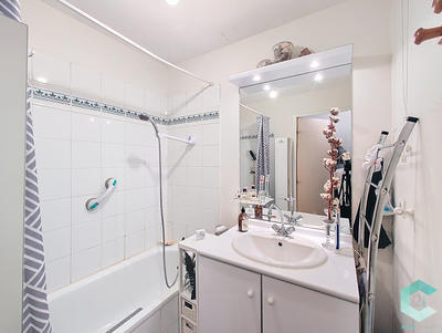 Appartement - 45 m² - 2 pièces