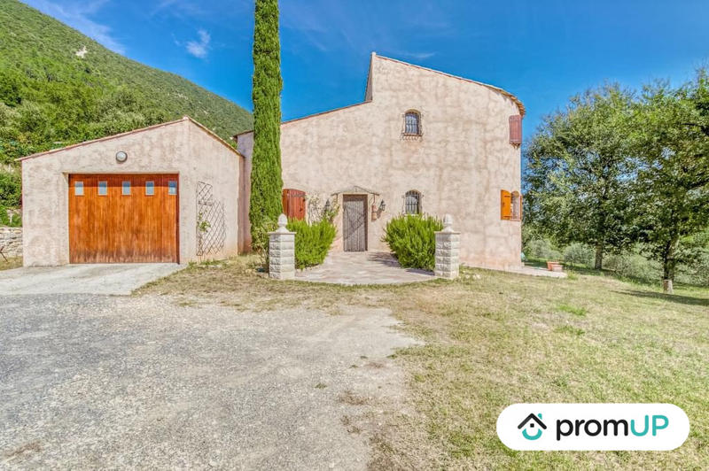 Maison - 164 m² - 6 pièces