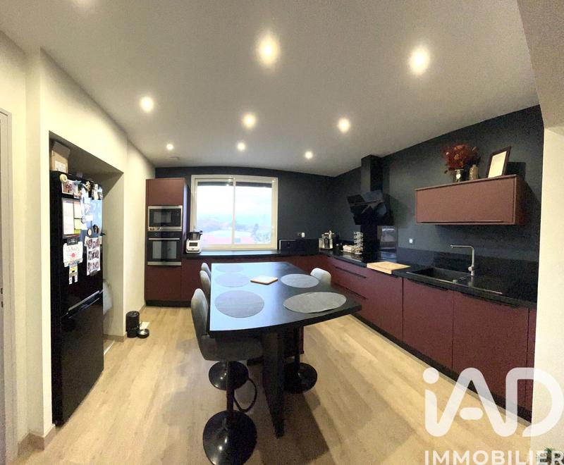 Maison - 106 m² - 5 pièces