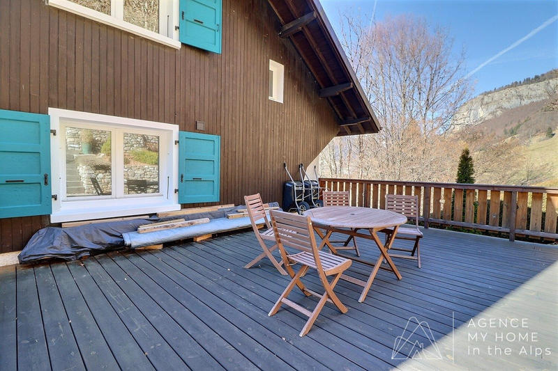 Châlet - 234 m² - 10 pièces