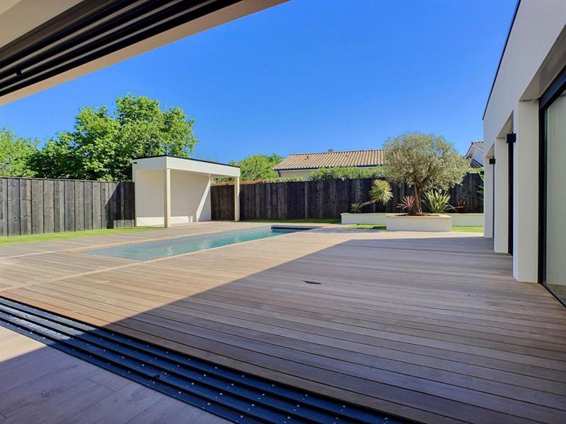 Maison - 200 m² - 7 pièces