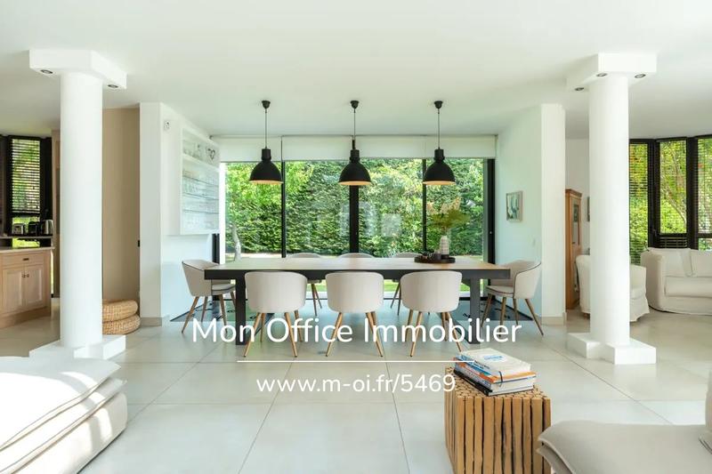 Maison d'architecte - 300 m² - 5 pièces