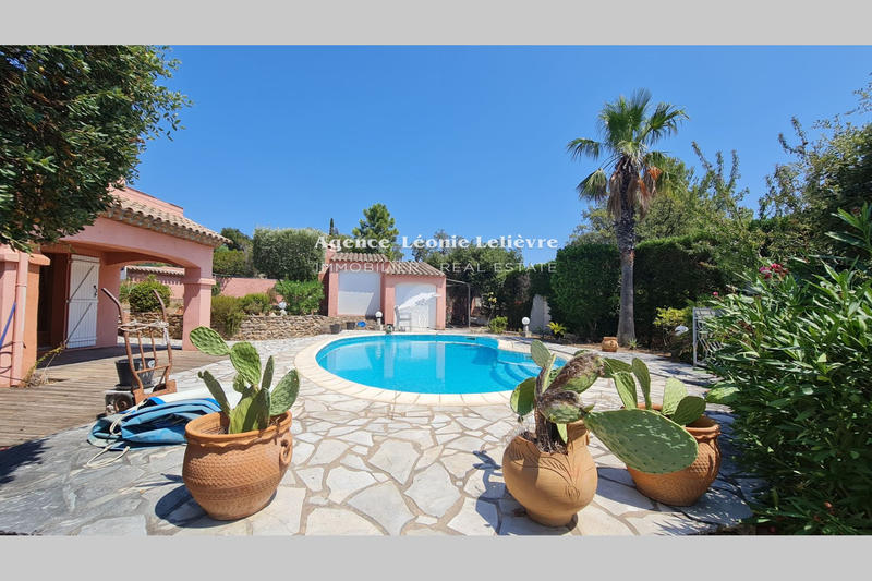 Maison - 180 m² - 5 pièces