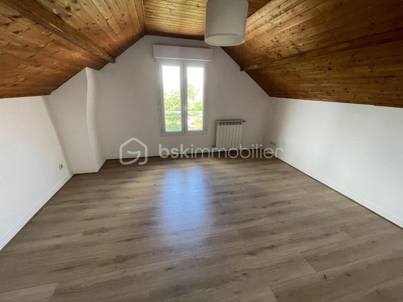 Maison - 121 m² - 5 pièces