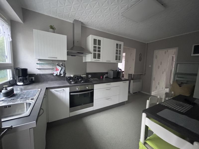 Maison - 95 m² - 6 pièces