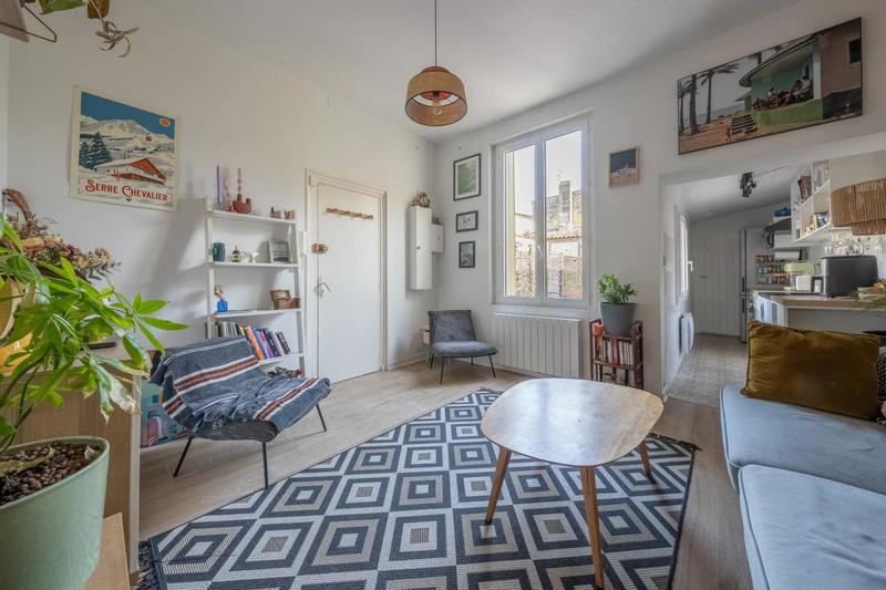 Appartement - 63 m² - 4 pièces