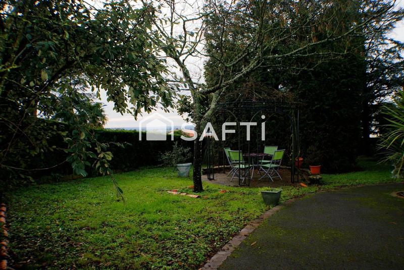 Maison - 167 m² - 8 pièces