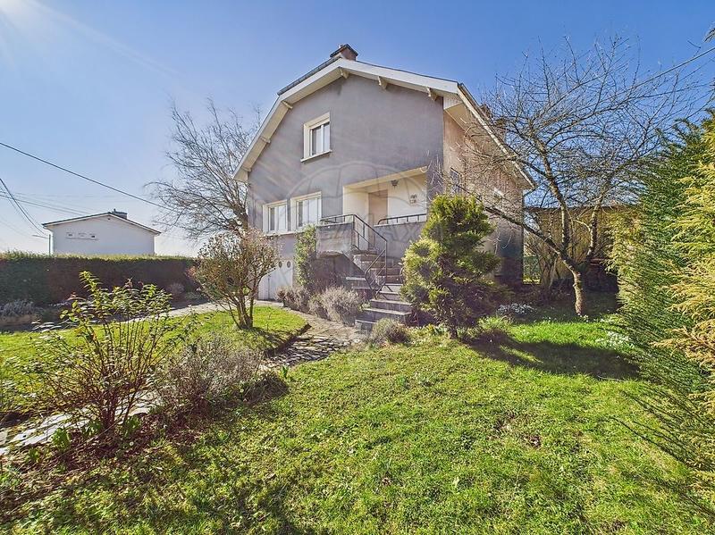 Maison - 140 m² - 5 pièces