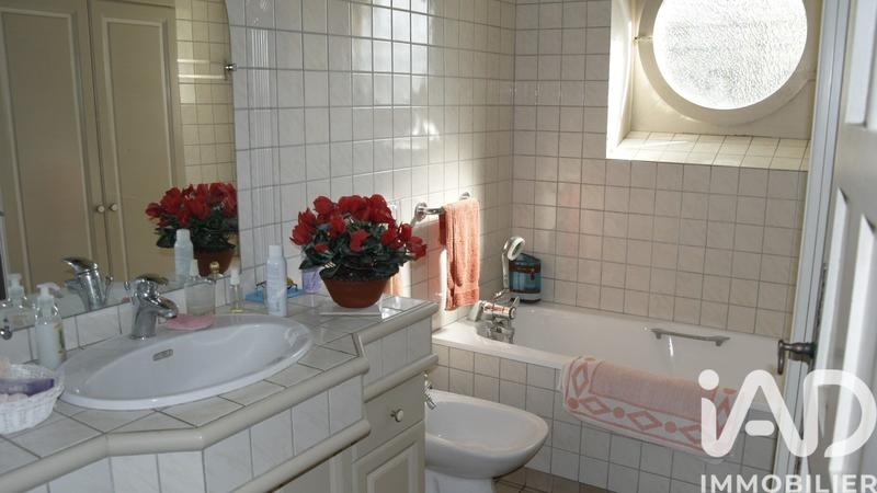 Maison - 137 m² - 7 pièces