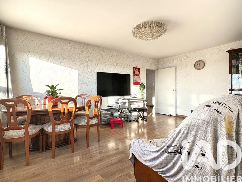 Appartement - 79 m² - 4 pièces