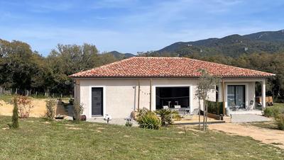 Maison - 145 m² - 7 pièces